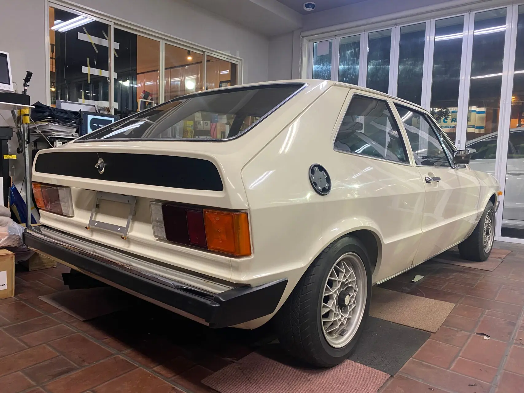 NEWING STOCK CAR ジウジアーロデザインのVW Scirocco
