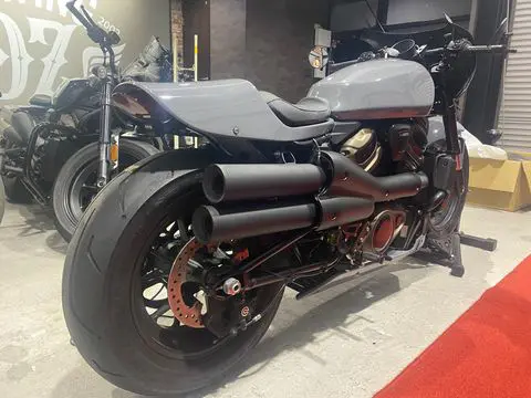 OZ by NEWING HarleyDavidson（ハーレーダビットソン）RH1250S