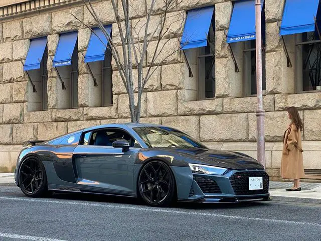 新品　京商　dnano Audi R8 シルバー 限定モデル Audi R8 Coupé Japan final edition発表 | Audi