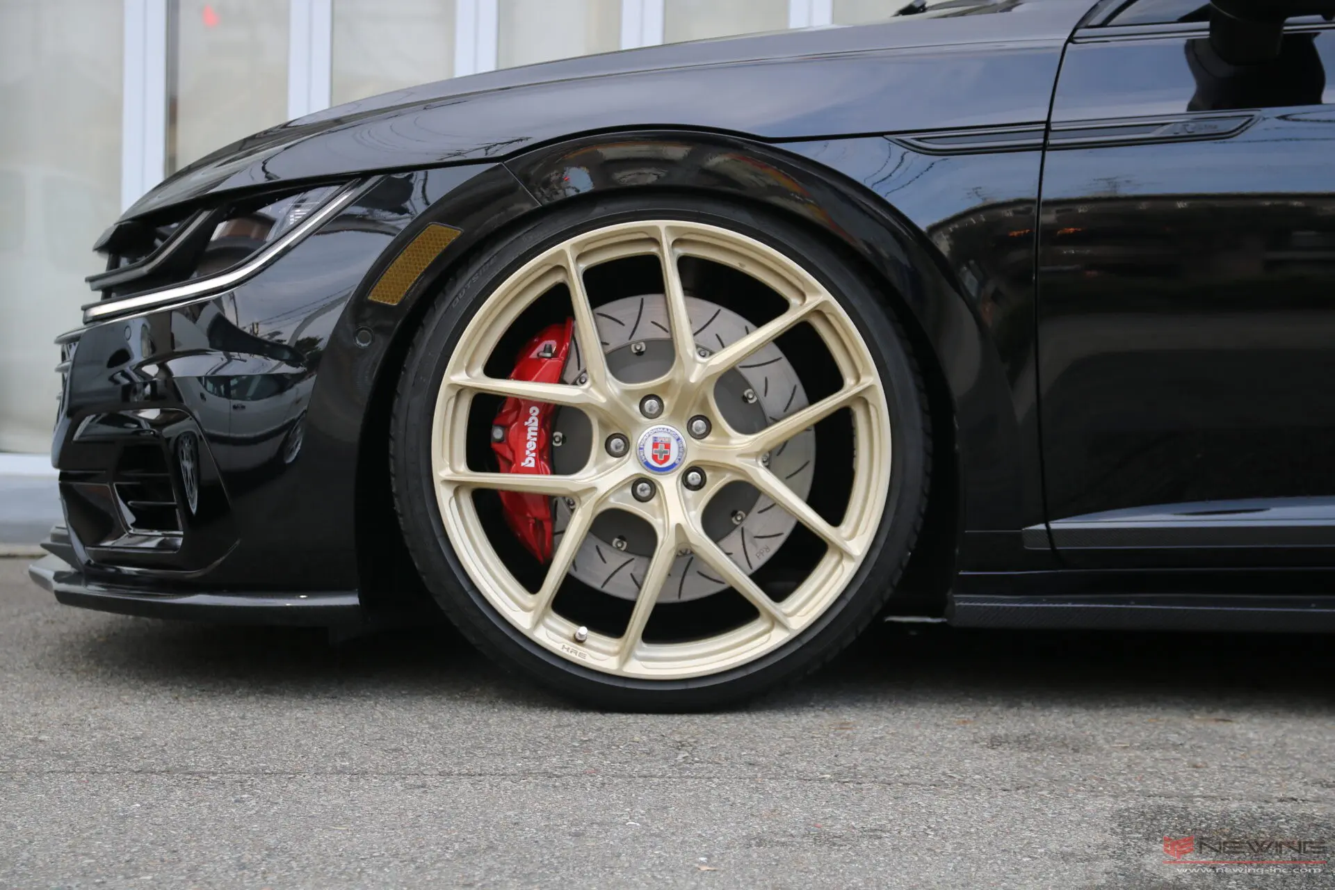 NEWING STOCK CAR VWアルテオン R-Line アドバンスのフル