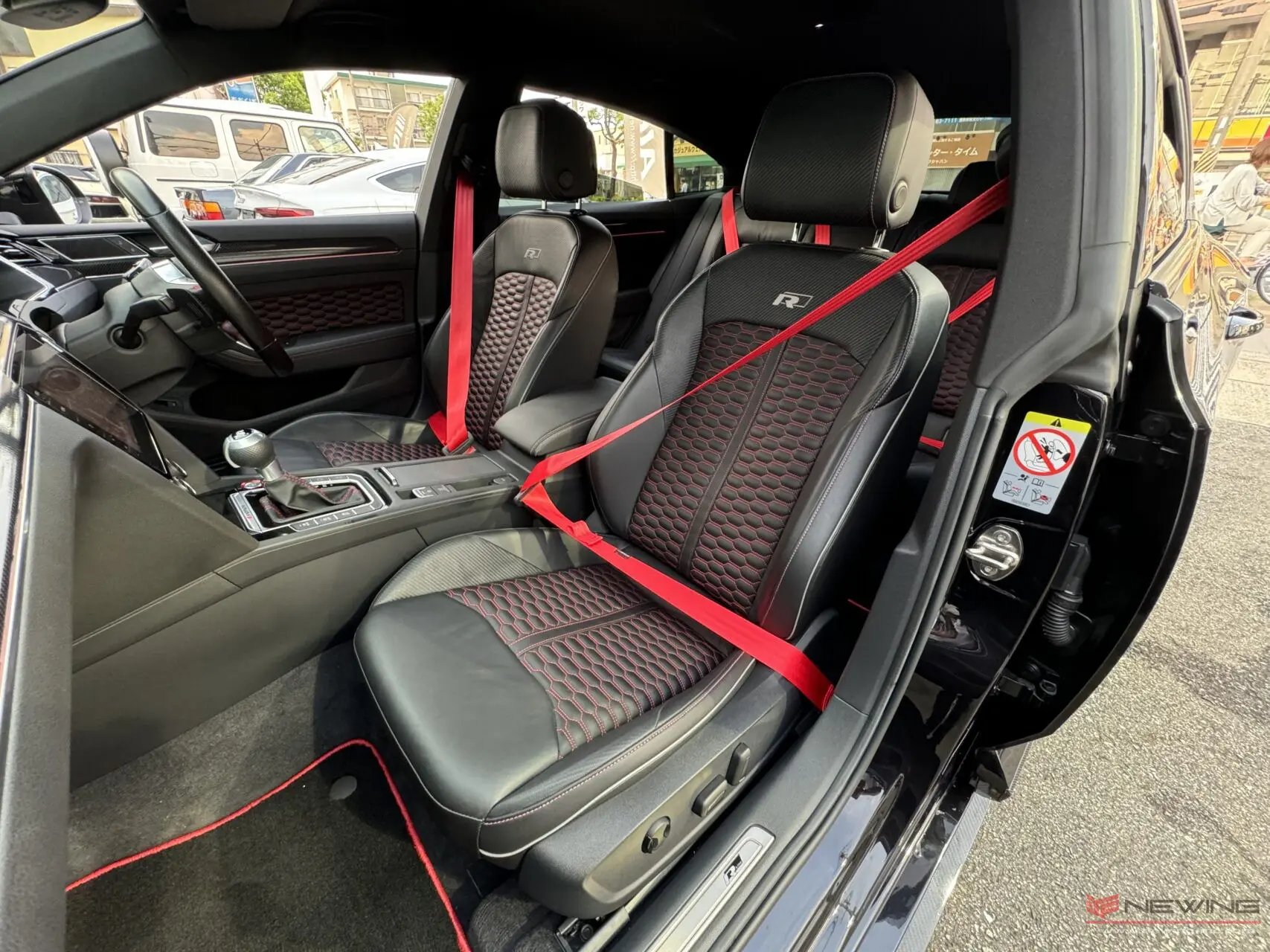 先日仲間入りしたNEWING STOCK CAR VW ARTEON R-Line ADVANCEフル