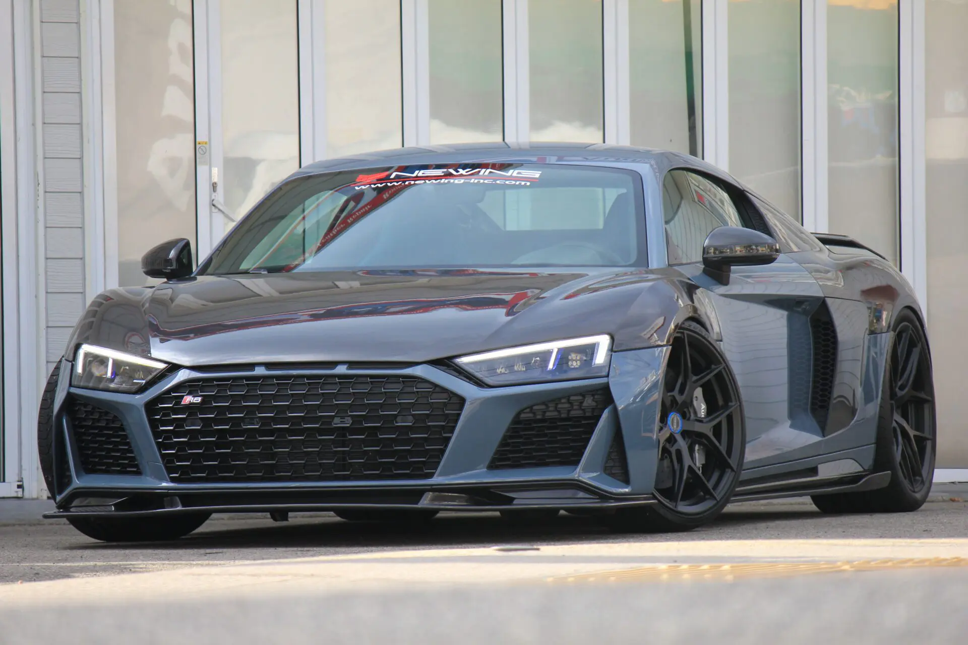 NEWING STOCK CAR Audi R8藍が最近、改めて注目を集めています！ | NEWING