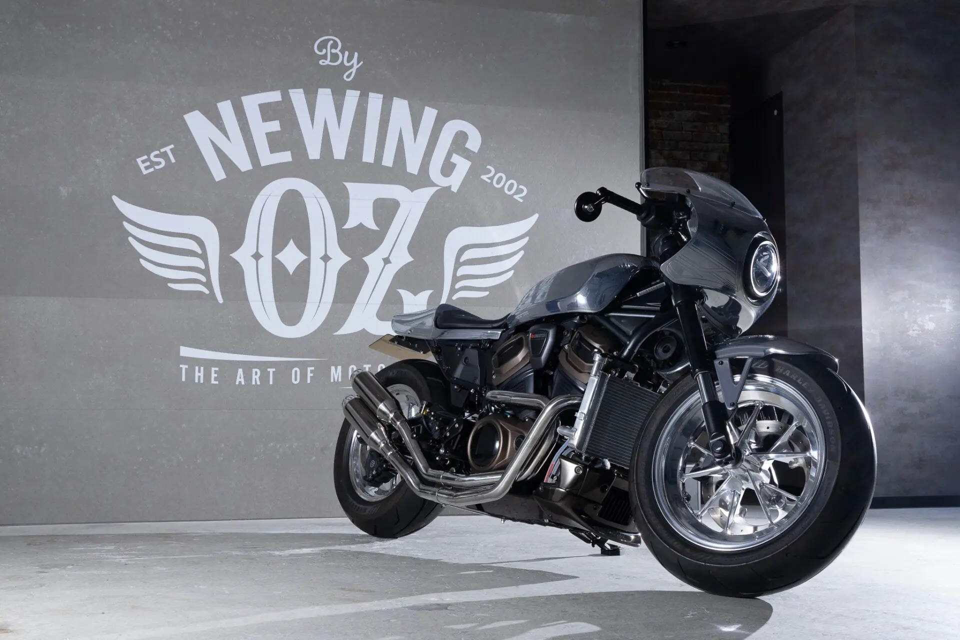 OZ by NEWINGでは、ハーレーダビッドソン スポーツスターSが新た