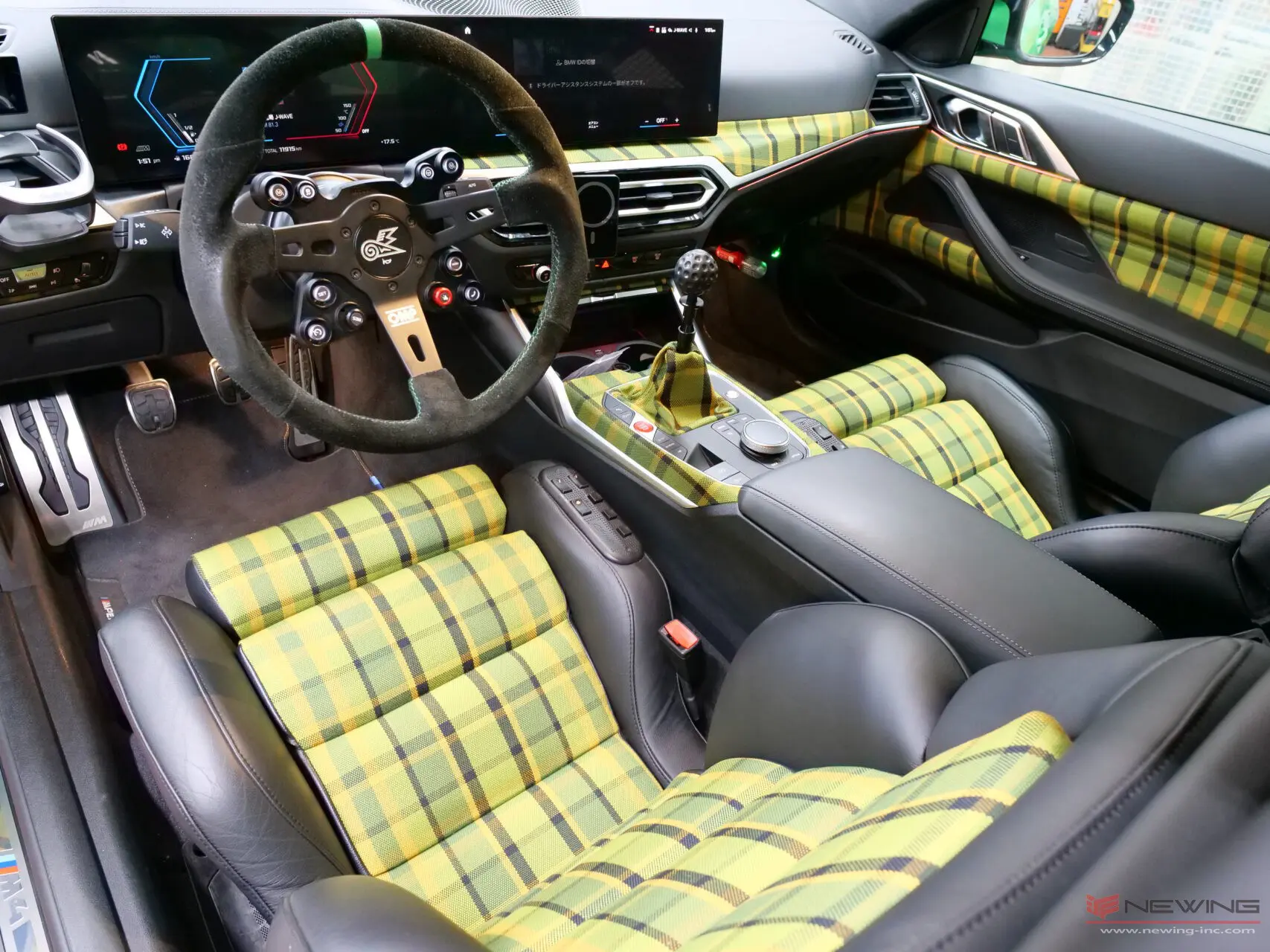 BMW 】M4 RECARO純正クラシックファブリックでインパクトUP！ | NEWING