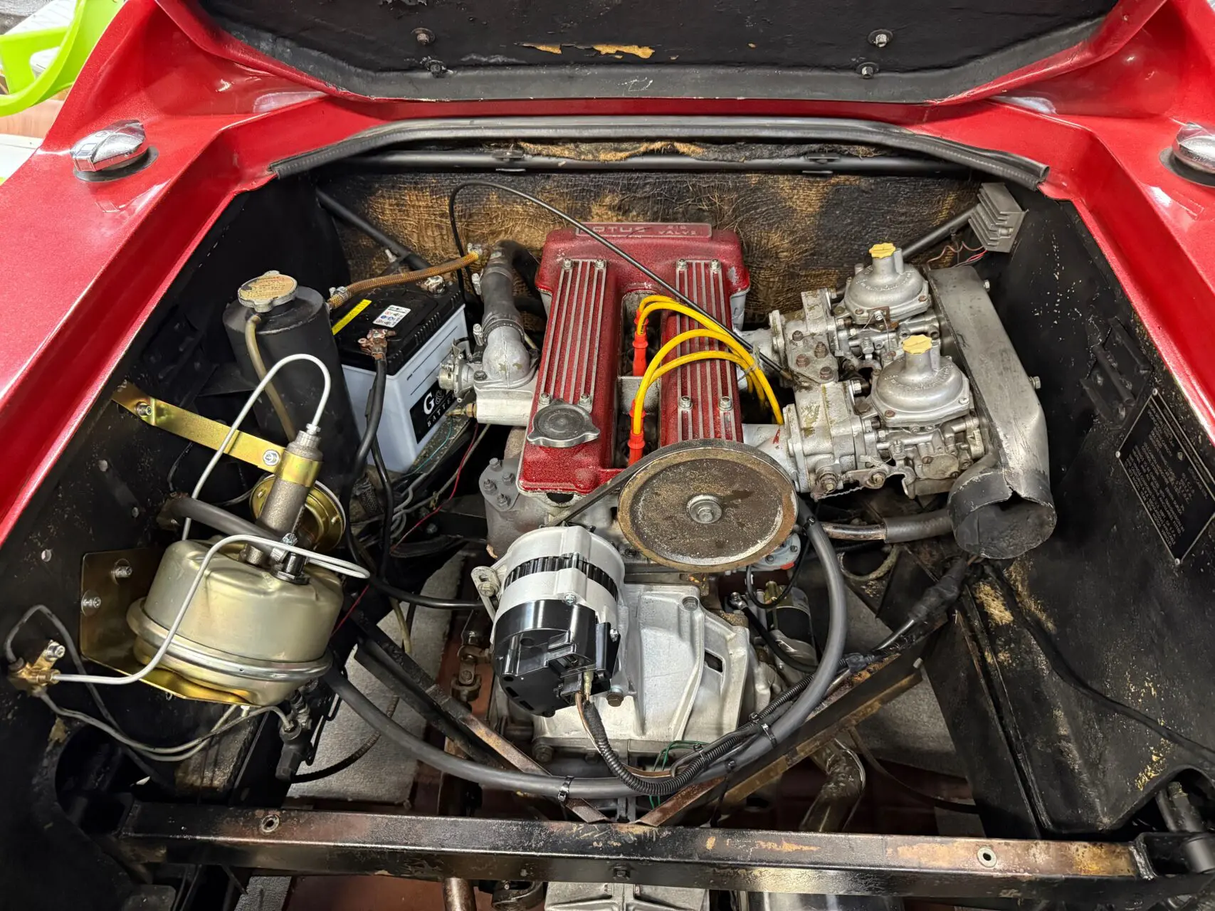 NEWINGカスタムインテリア、遂にロータスヨーロッパの内装を着手