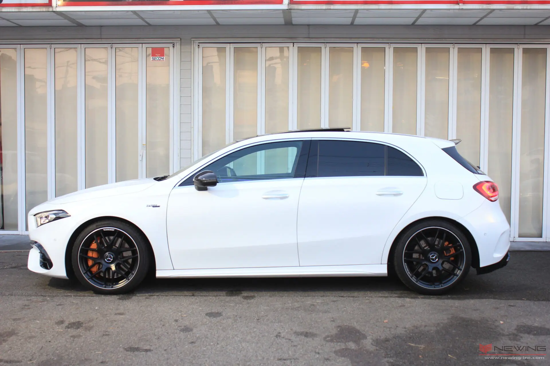 メルメル様ホワイト NEWING NEW STOCK CAR メルセデスAMG A45S マットホワイト | NEWING