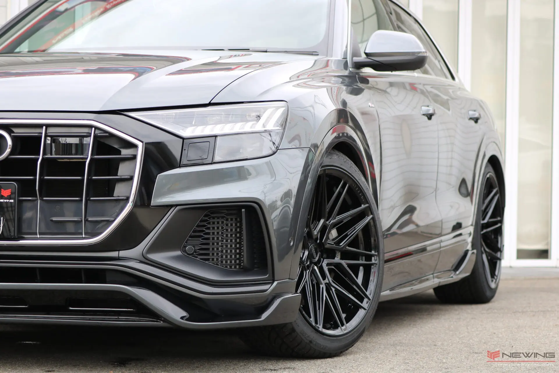NEW STOCKCAR AUDI Q8 Alpilコンプリート×VOSSEN | NEWING