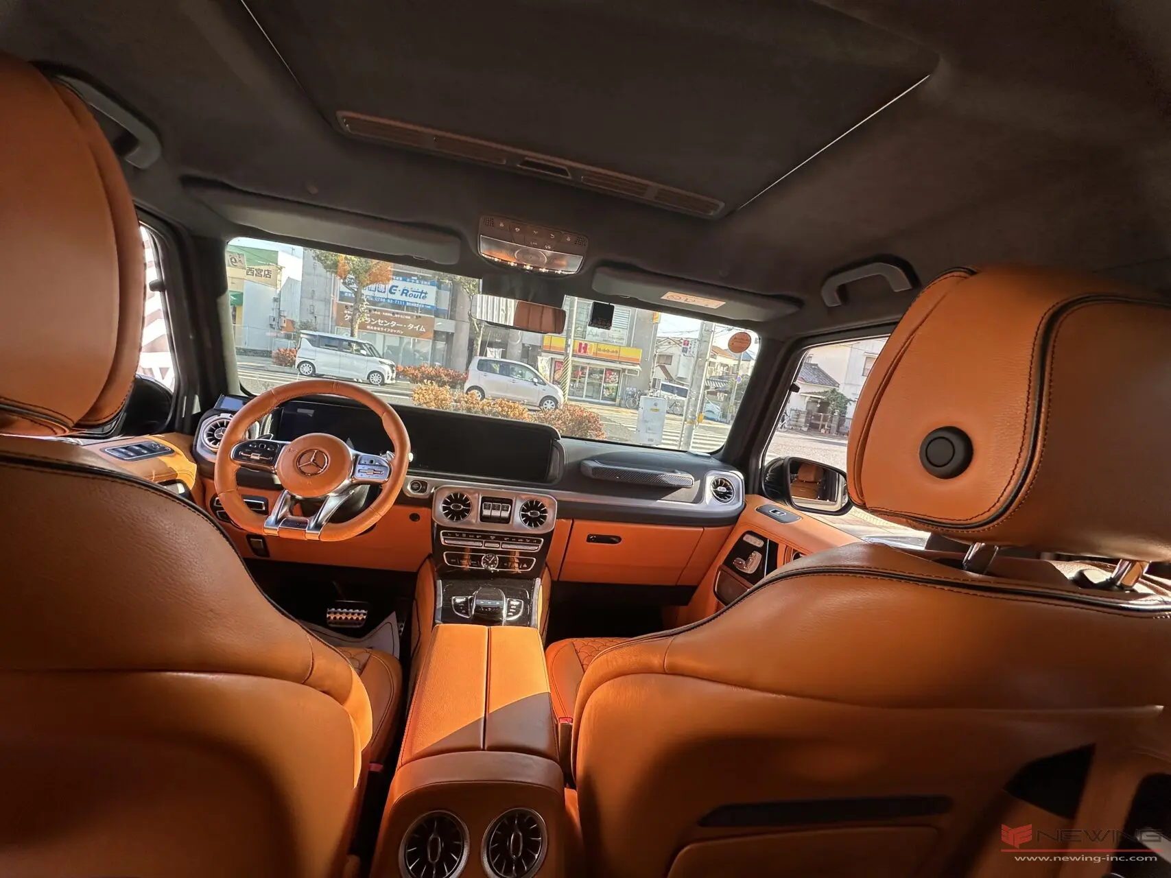 メルセデス・ベンツ Gクラス】ゲレンデをBRABUS仕様に！内装フル