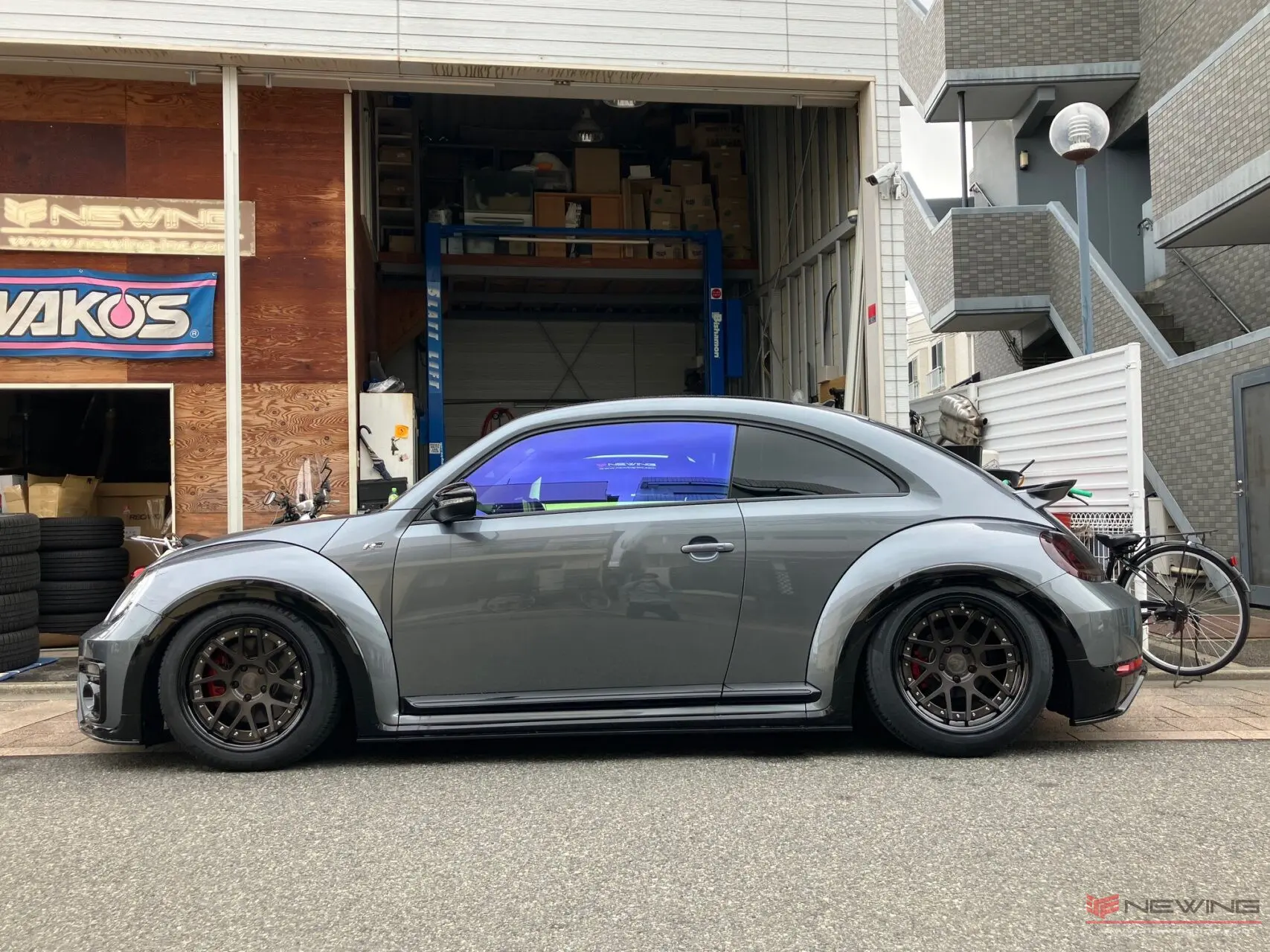 VW TheBeetle R-Line エアサス＆むっちり17インチでカスタム