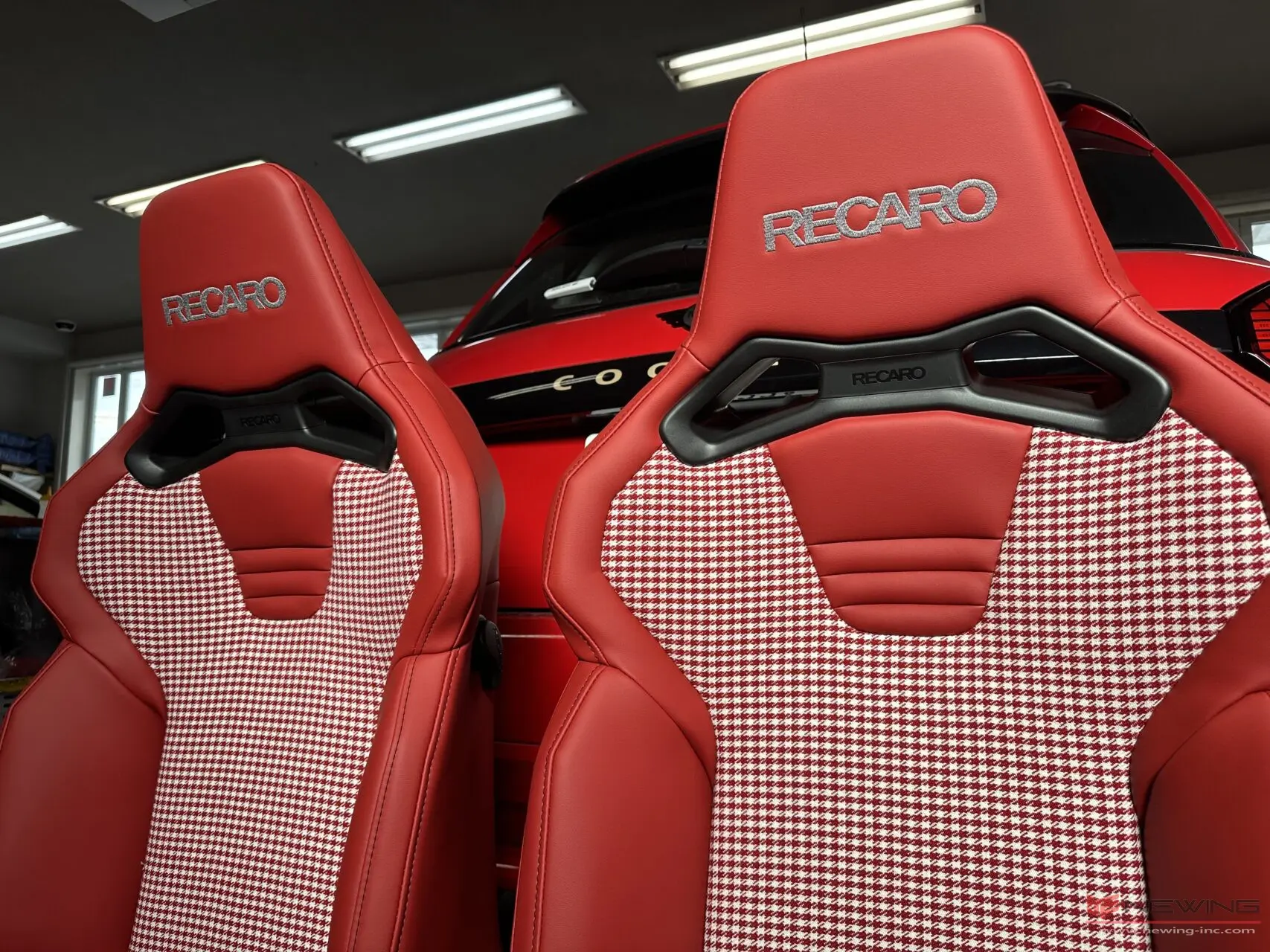 まーちゃん様 確認用 RECARO柄赤生地 ズーマーカスタムシート シート張り替え（RECARO) | NEWING