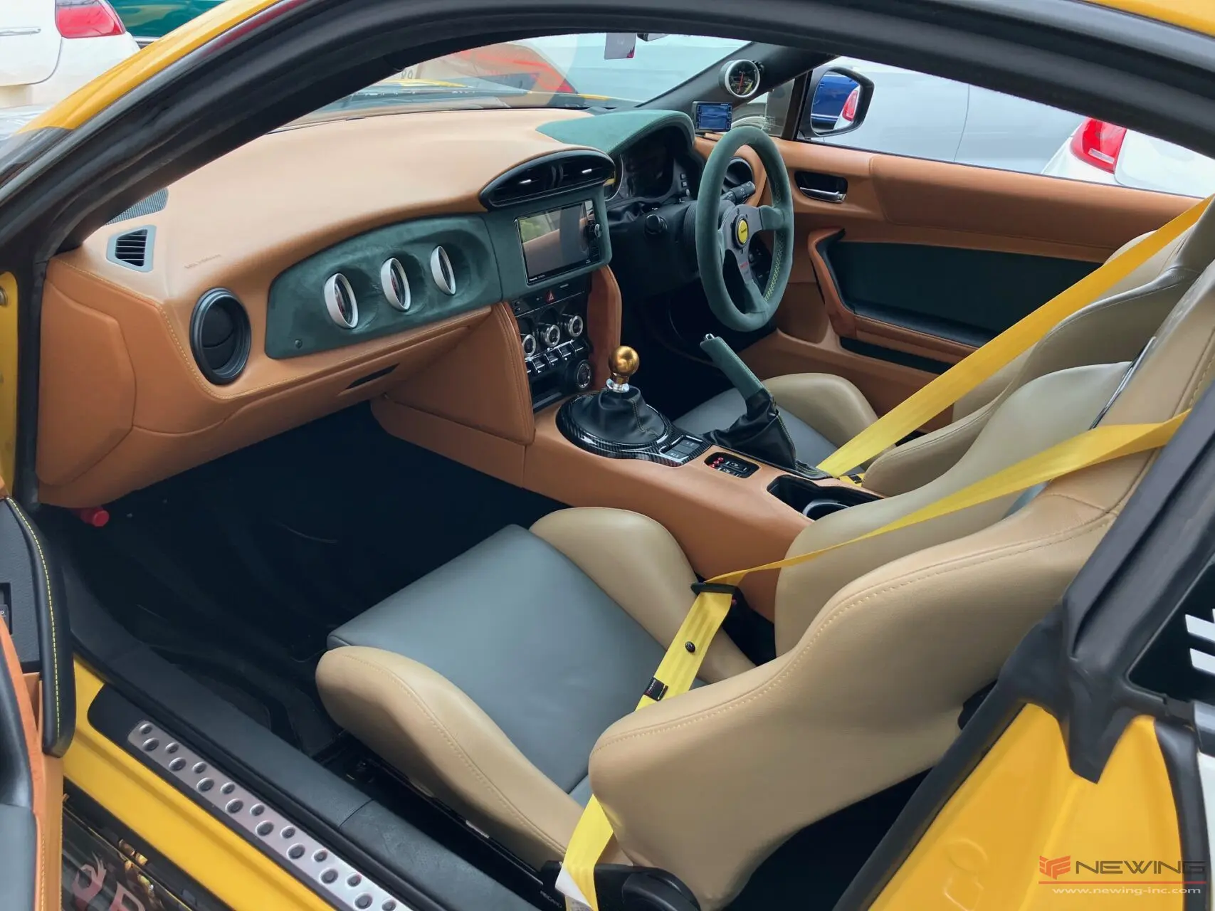 専用部屋 NEWINGカスタムインテリア TOYOTA 86(ZN6)完成!! | NEWING