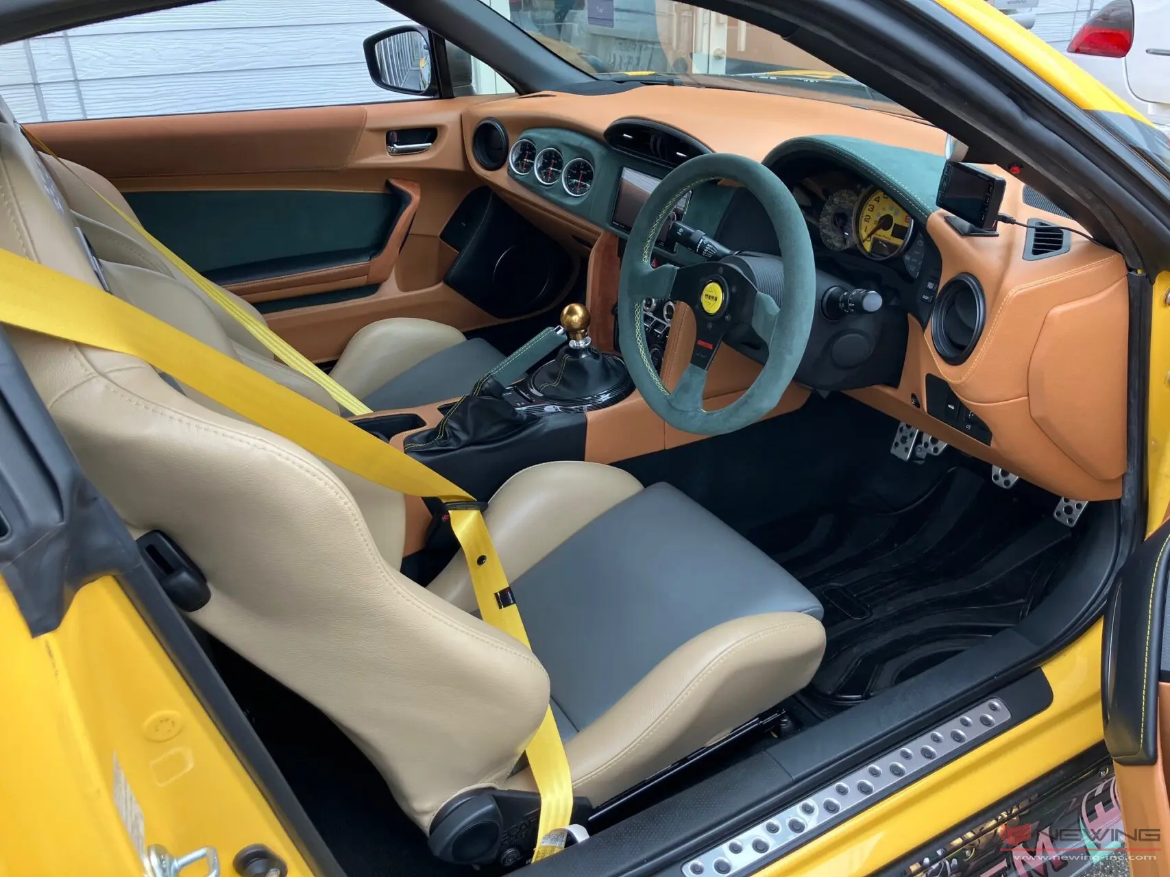 NEWINGカスタムインテリア TOYOTA 86(ZN6)完成!! | NEWING