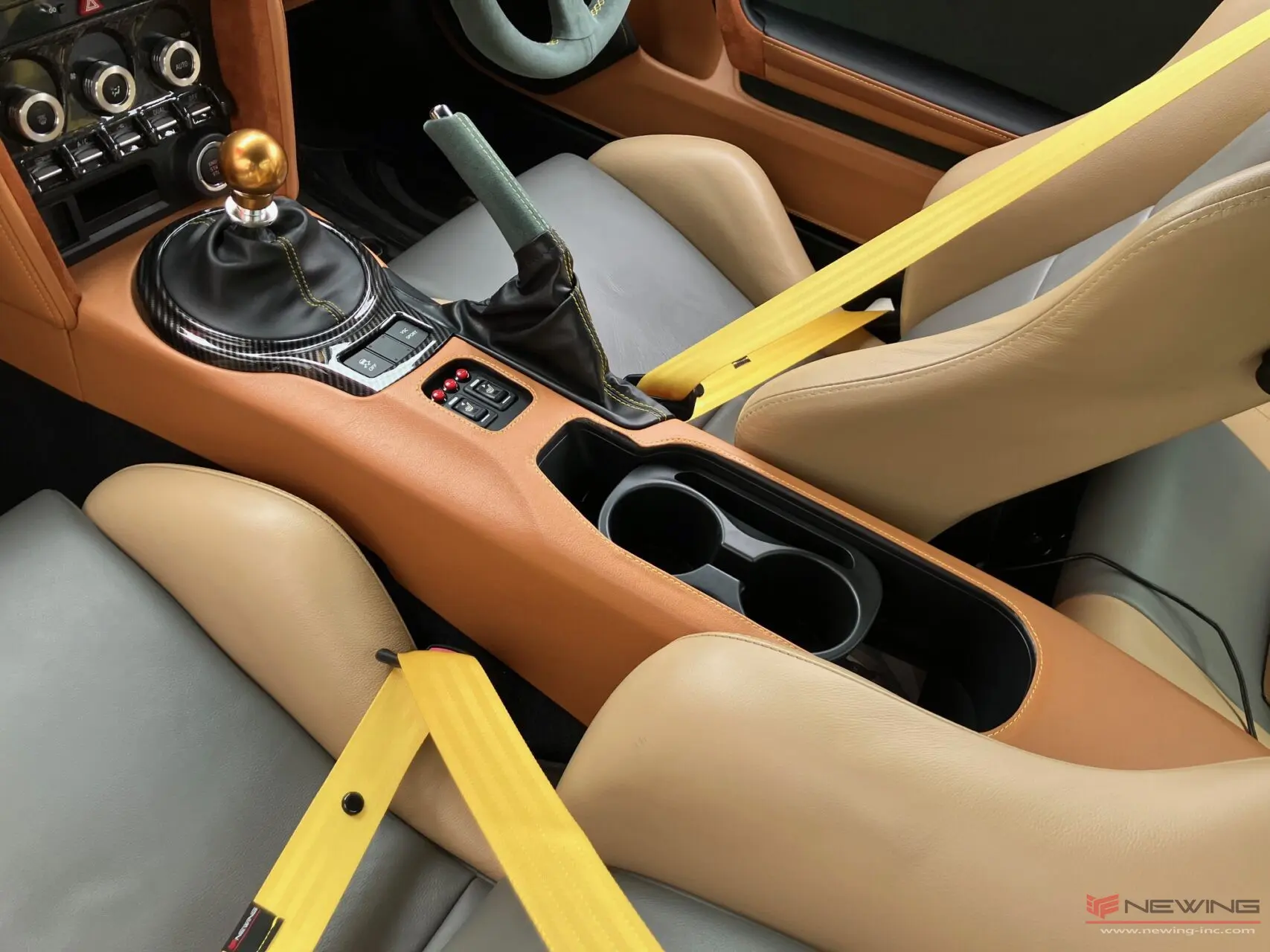 NEWINGカスタムインテリア TOYOTA 86(ZN6)完成!! | NEWING