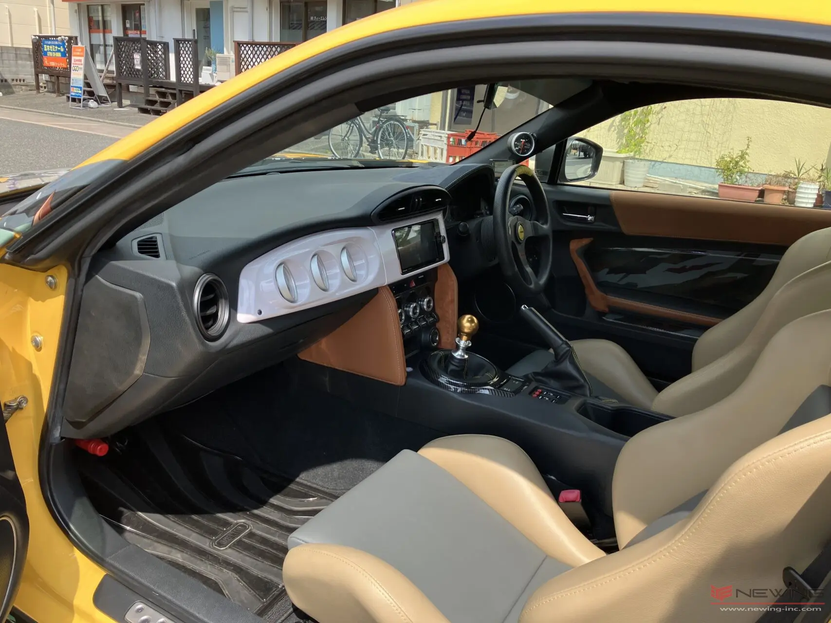 TOYOTA】ZN6 86 シンボリルドルフ号の内装をNEWINGのカスタム